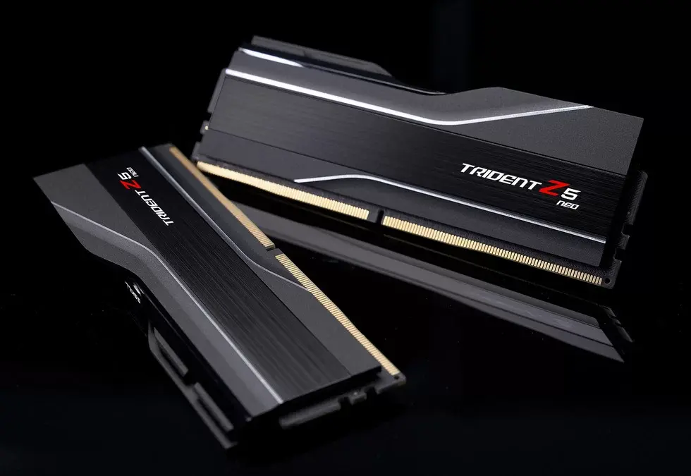 G.SKILL Trident Z5 Neo, black — Two matching modules are pictured, on a reflective surface.